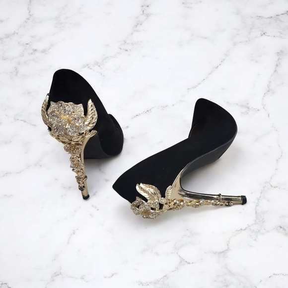 JustFab Black Stiletto Pumps Size US 7.5 Ornate Gold Sculptural  Floral Heels - Picture 9 of 16